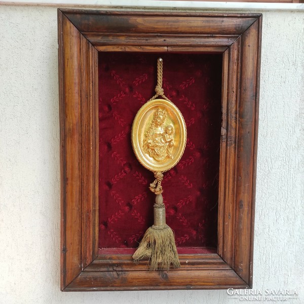 On sale. Antique home-made Àldàs, v mária with a relief image of little Jesus in a wide wooden frame