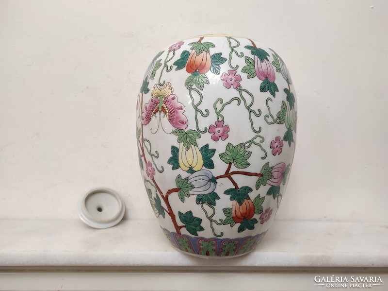Antique Chinese porcelain covered vase with butterfly motif 193 5637