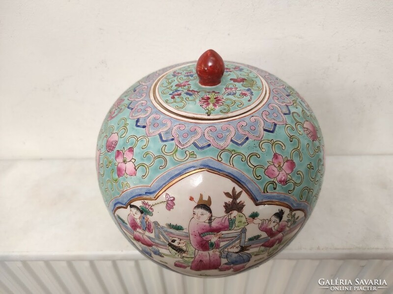 Antique Chinese Porcelain Egg Shaped Multicolored Colorful Lid Urn Vase with Life Scene 163 5619