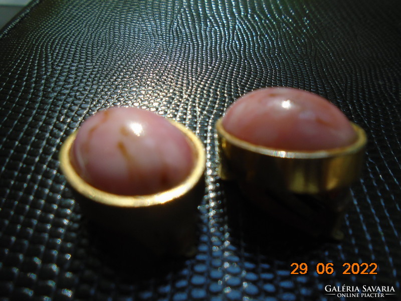 Antique fire-gilt clip with polished pink agate