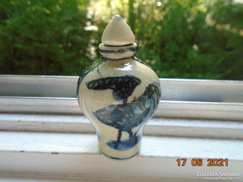 Kézzel festett kínai kobaltkék-fehér tubákos palack kézzel festett dinasztiás Kangxi  jelzéssel