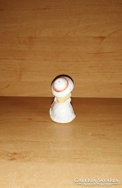 Porcelán kalapos kislány 5,5 cm (po-1)