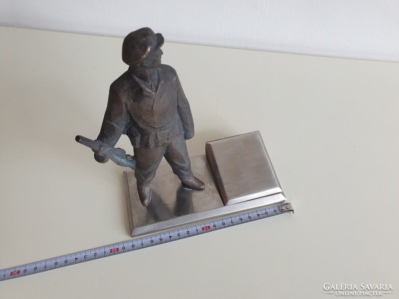 Régi retro munkásőr relikvia emlék bronz szobor munkásőrség szocreál emléktárgy