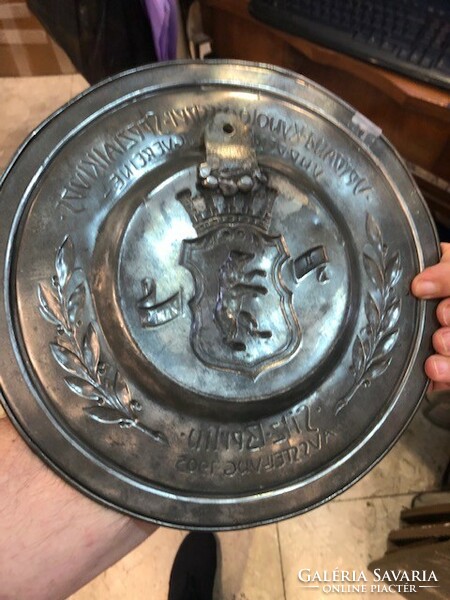 German pewter wall plate, from 1905, 22 cm in size, a rarity.
