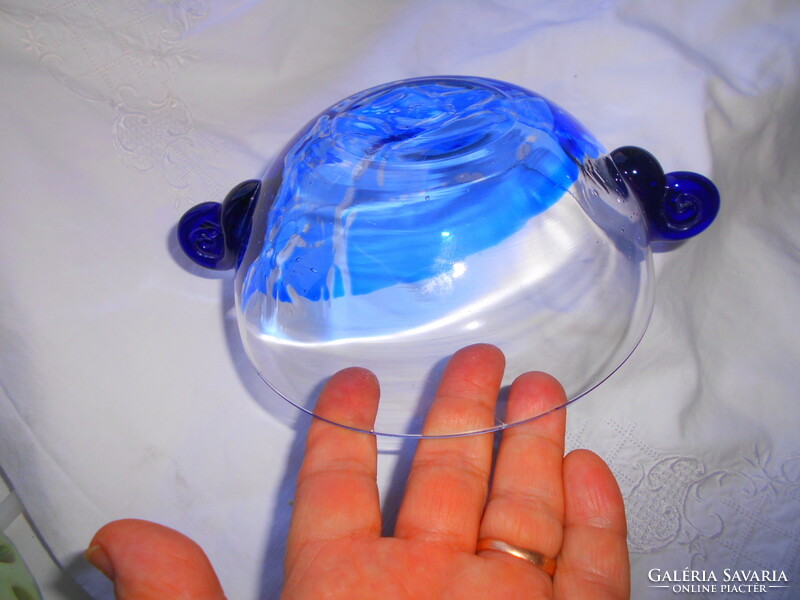 Kínálótál-kézműves  üveg tál-különleges fülkialakítással