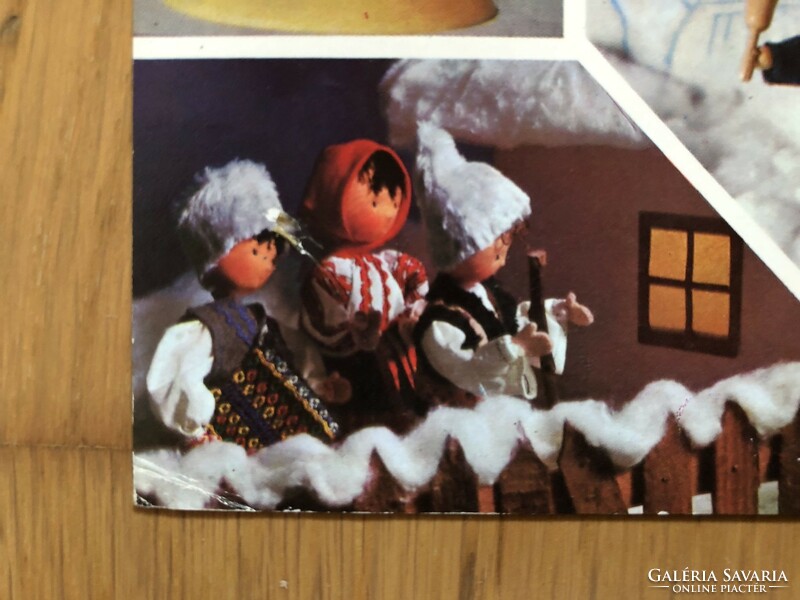 Cute puppet / puppet storytelling Christmas postcard