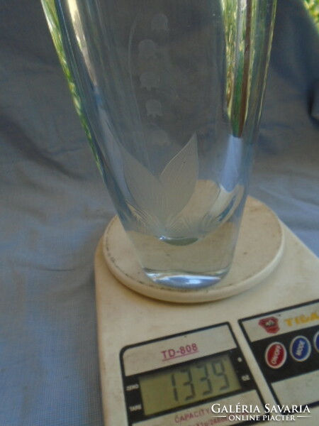 Kosta & boda signed special glass exclusive vase is very heavy 1339 grams