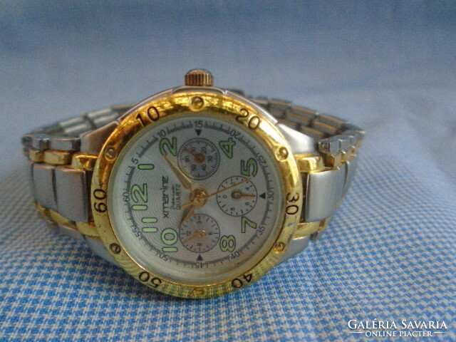 Extra különleges luxus női karóra igazán igényes és különleges darab swiss watch