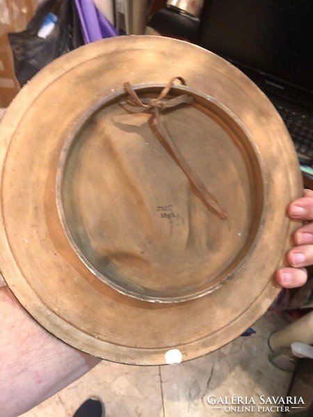 Szecessziós osztrák kerámia tányér 22 cm-es átmérő, jelzett