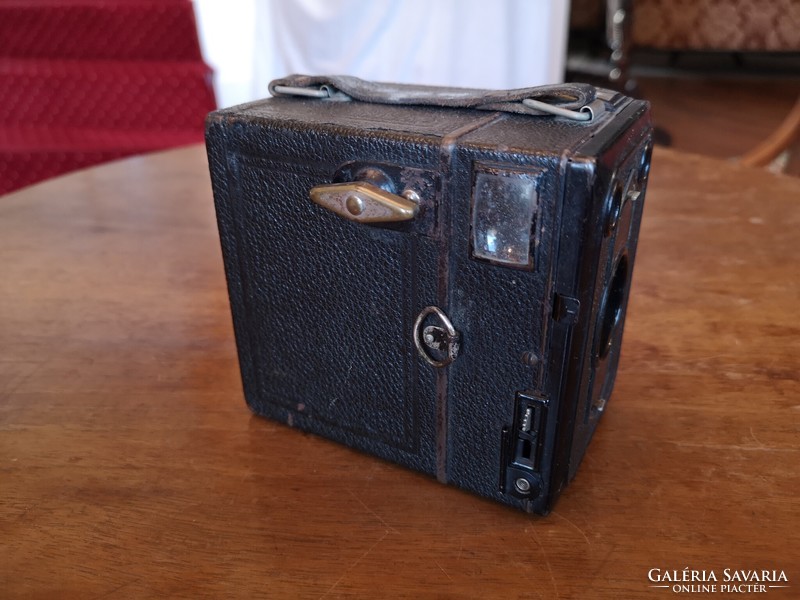 Antique zeiss icon, groez frontar, box tengor camera (old camera)