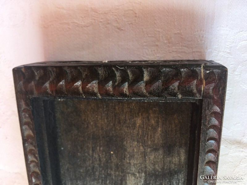 4 pairs of chopsticks in an Indonesian hand-carved box made of probably leaves