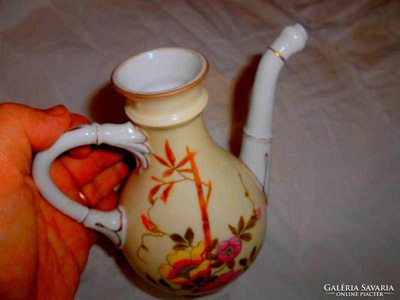 Antik kiöntő   kézzel festett porcelán kancsó -különleges forma