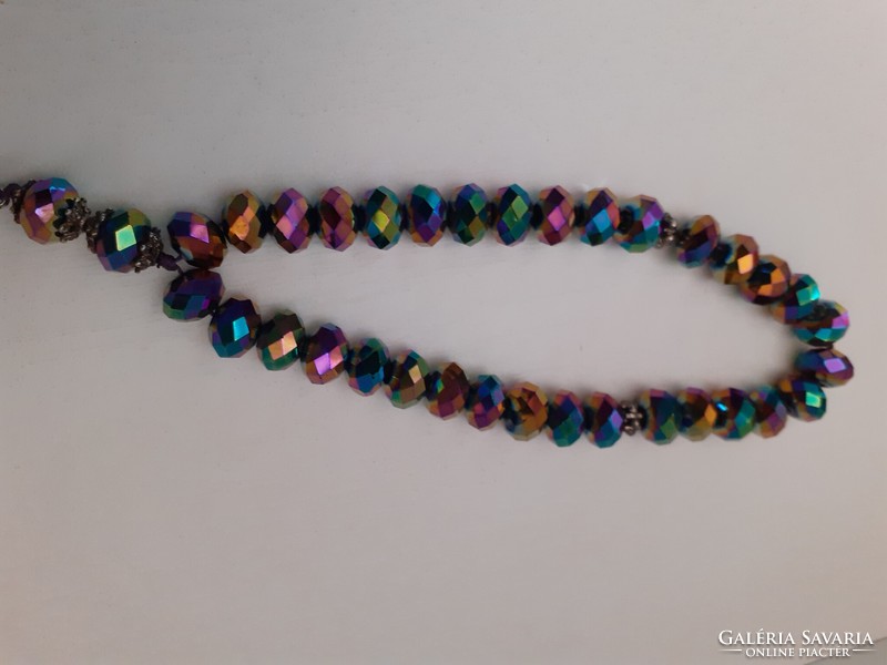 A 38-stitch prayer chain made of polished Czech crystal beads in good condition
