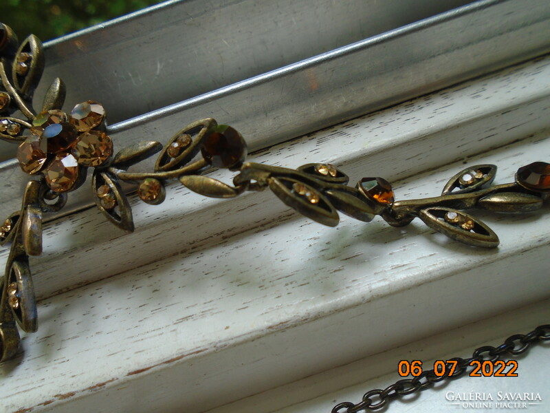 Antik Viktoriánus tűzaranyozott bronz nyakék csiszolt kövekkel foglalatban, lánccal