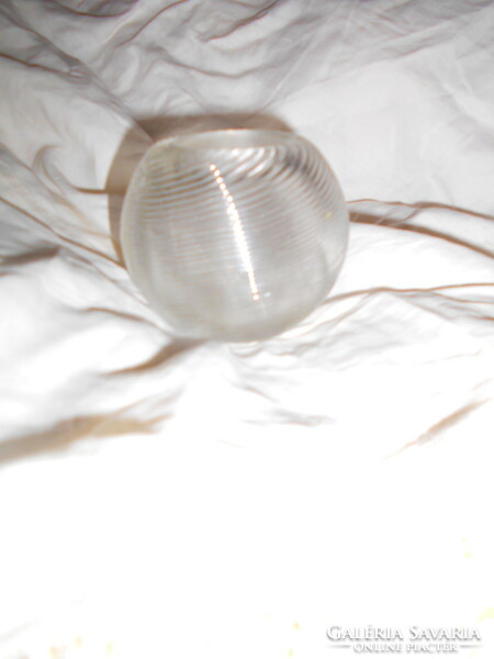 Antik bordás külső falú  üveg váza -  gömb alak , sűrű bordák
