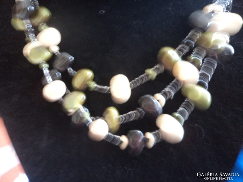 Bizsu necklace 3 rows in perfect condition!