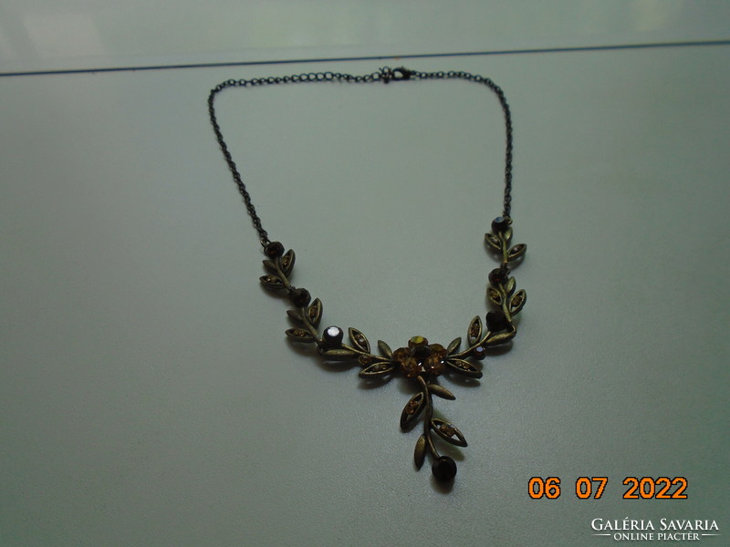 Antique Victorian fire gilt bronze necklace with faceted stones in socket, chain