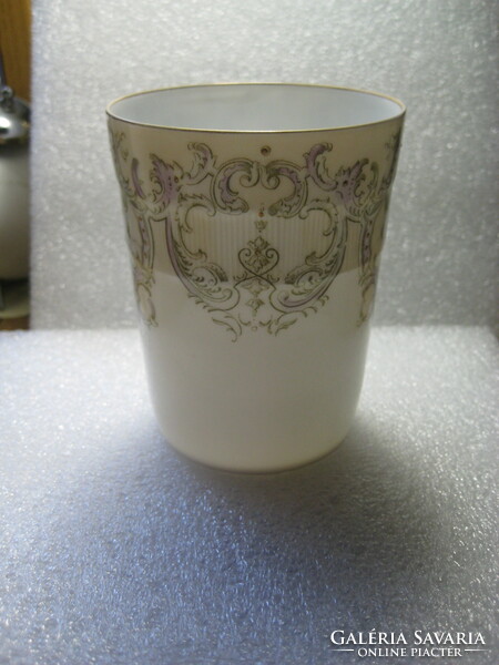 Beautiful Viennese glass cup, hand painted 7.2 x 5 cm / sample piece /