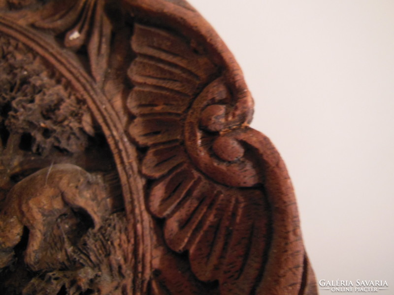 Plate - 3 d - wood - antique - 24 x 4 cm - carved - Austrian - extremely detailed - flawless