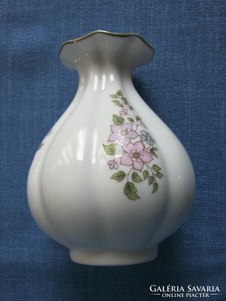 Zsolnay porcelán váza szép állapotban
