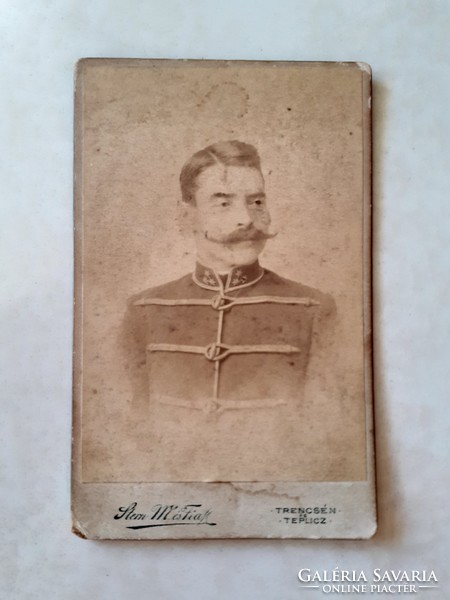 Régi férfi fotó 1899 katona fénykép Stern M. és Fia műtermi kartonfotó Trencsén & Teplicz