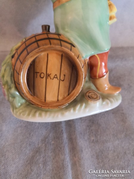 Herend porcelain, polya tibor: Tokaj wine cellar