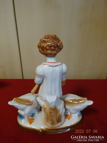 Román porcelán figura, kislány libákkal, hossza 18 cm. Vanneki! Jókai.