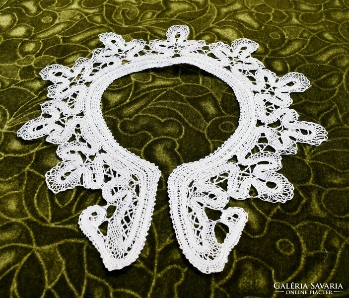 Antique handwork beaten lace collar dress ornament 27.5 x 26.5 cm