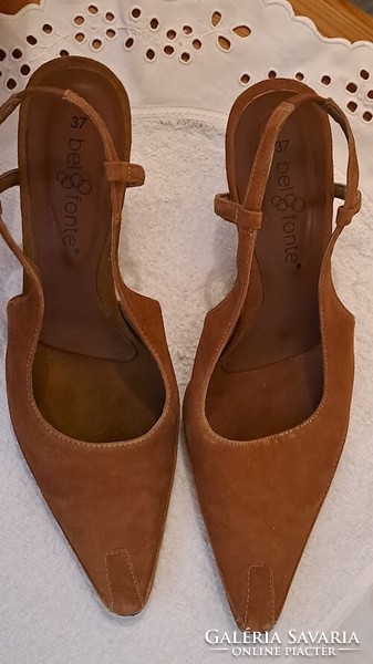 Cognac-colored, leather, very usable women's sandals in size 37