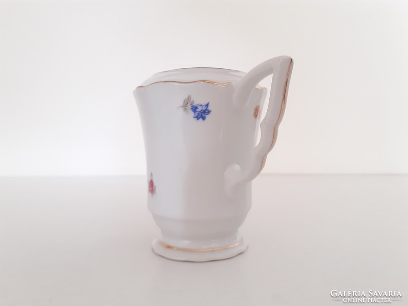 Régi Zsolnay porcelán manófülű kiöntő kis virágos kancsó