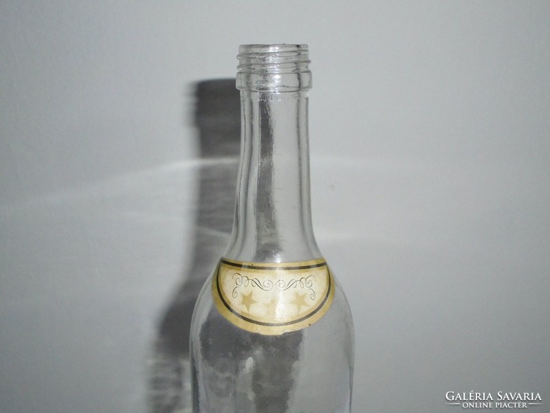 Retro üveg palack - Red Star Brandy - Kisvárdai Szeszipari Vállalat - 0.5 L - 1970-1980-as évekből