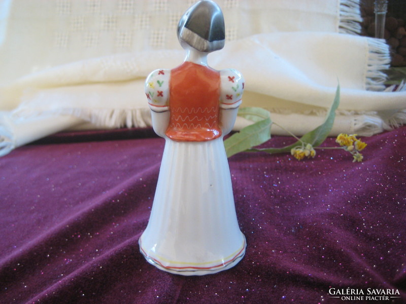Hollóháza porcelain, Mezőkövesd lady, 11 cm