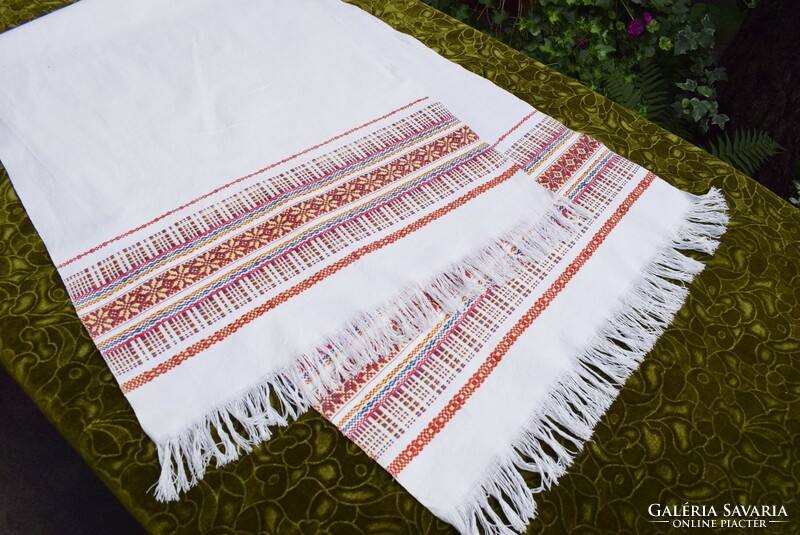 Antique linen decorative towel runner with folk pattern woven in tablecloth material 180 x 60 cm + 6 cm fringe