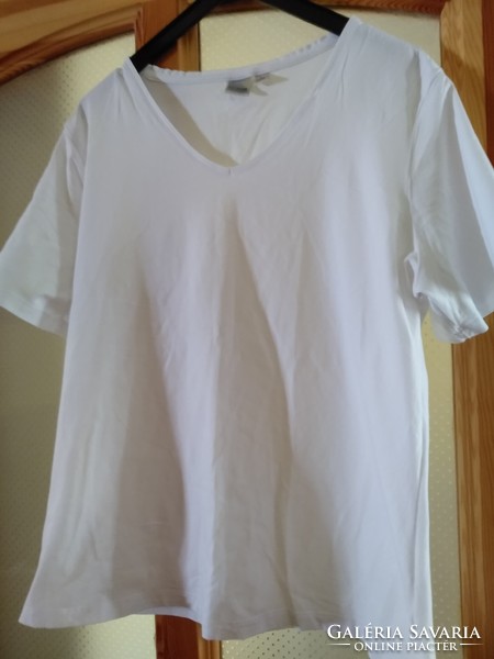 Women's blouse in size 42