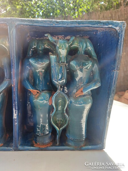 Ceramic sculpture ensemble, in the condition shown in the pictures, 32x49x15 cm, approx. 8 Kg