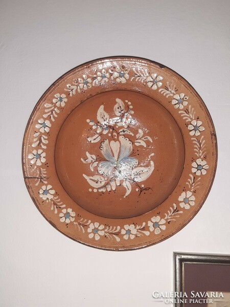 Glazed earthenware plate, bakabanya?