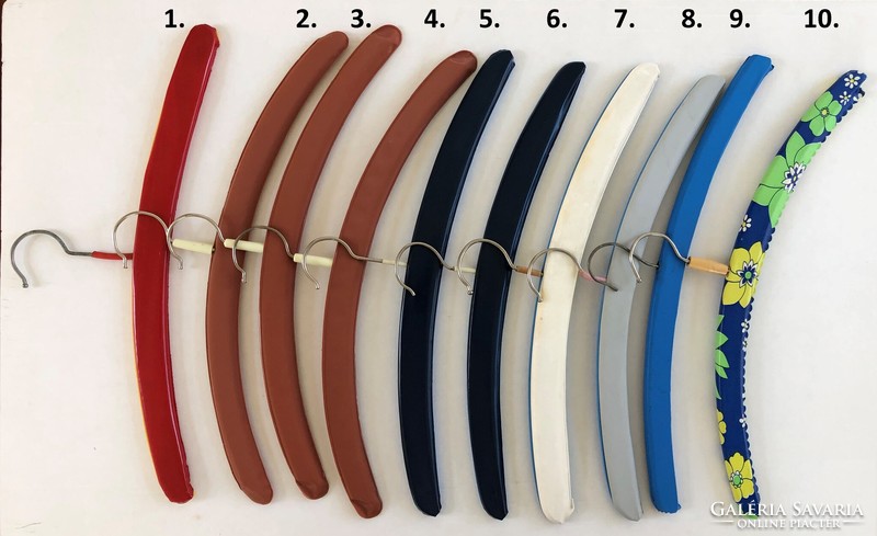 Retro, vintage colorful hangers 10 pcs