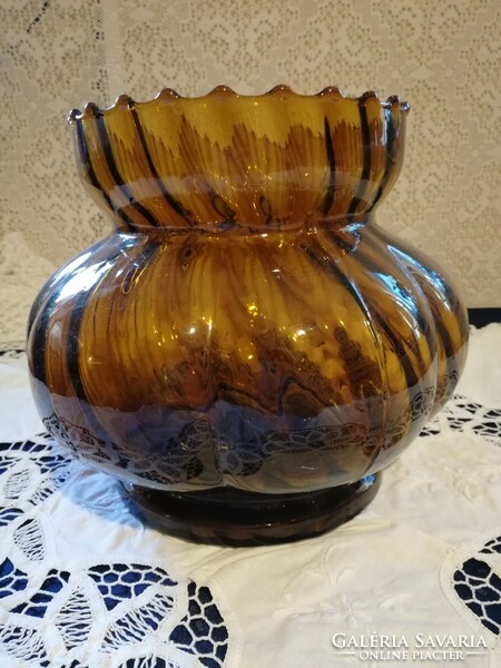 Eladó régi üveg hatalmas borostyán színű Parádi vizsga munka váza!