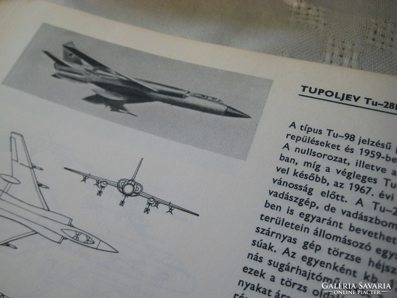 Nagyváradi - Varsányi: military aircraft, Zrínyi 1976, type book 280 pages