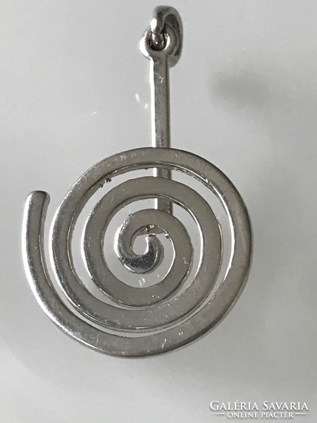 Spiral pendant, 4 cm long