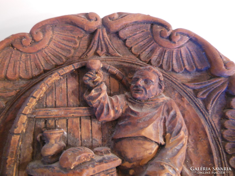 Plate - 3 d - wood - antique - 24 x 3 cm - carved - Austrian - extremely detailed - flawless