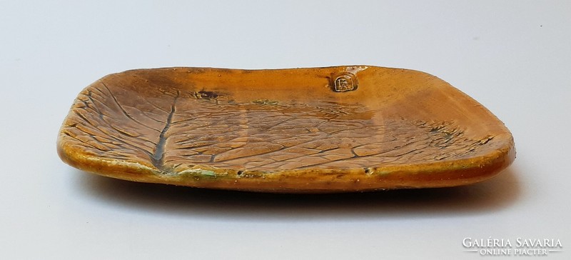 Honey yellow plate with wood motif - Baczko ceramics
