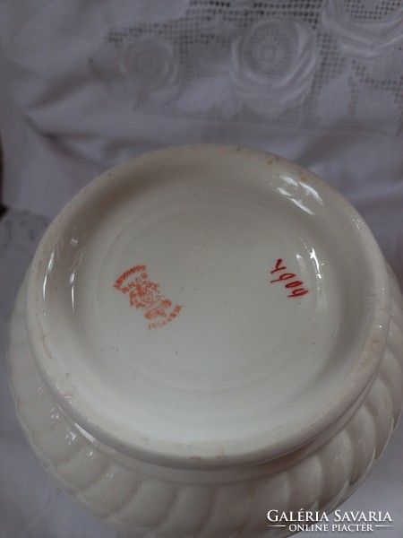 Bonn earthenware vessel with linsen inscription