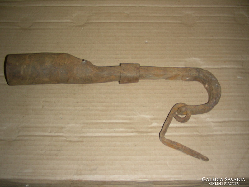 Gémeskút padlock wrought iron