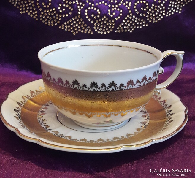 Porcelain tea cup with saucer (l2477)