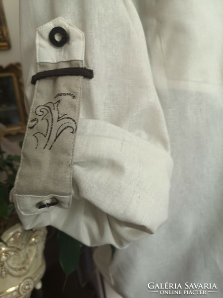Tiroli 40 es bajor férfi ing, tradicionális hegyi viselet, organikus, szarvasagancs gomb