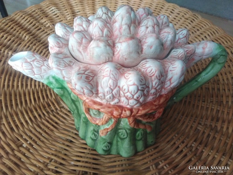 Ceramic, tea spout - asparagus in a bouquet...