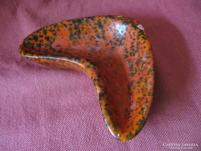 Retro pond head boomerang bowl