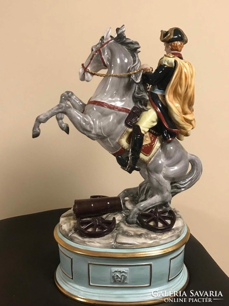 Meissen  Napoleon lovasszobra