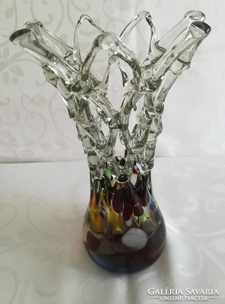 Áttört mintás üveg váza